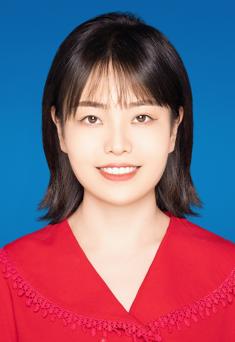 张妍